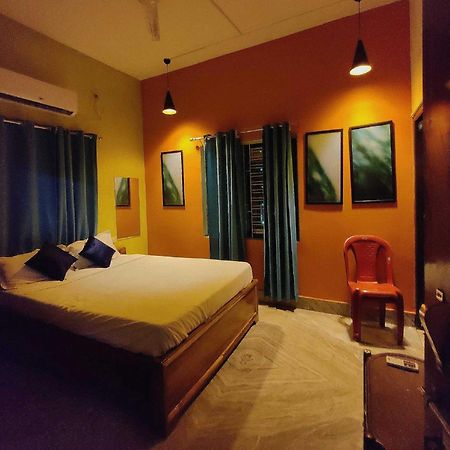 Hotel O Housefull Residency Khandagiri Kültér fotó