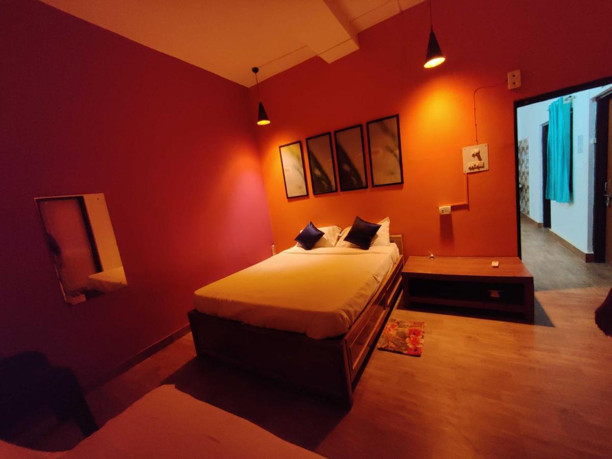 Hotel O Housefull Residency Khandagiri Kültér fotó