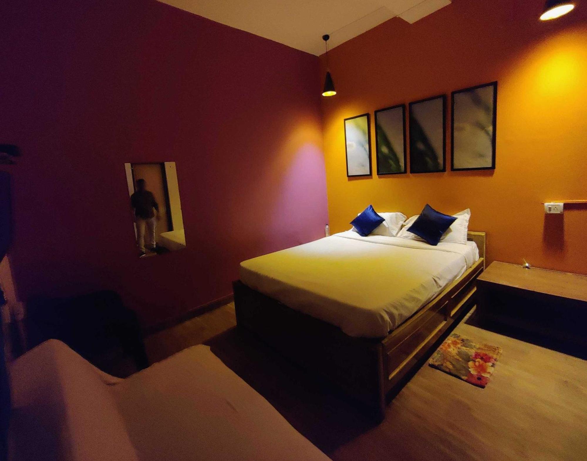 Hotel O Housefull Residency Khandagiri Kültér fotó